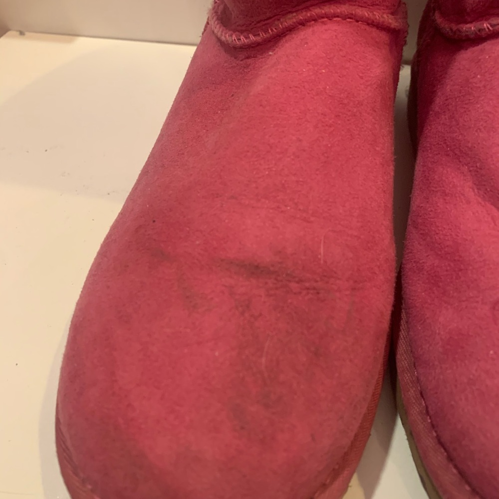 Pink UGG boots - Picture 3 of 12